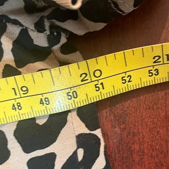 Zara Leopard Print Boxy Fit Short Sleeve Sz M Tee, Black Brown Beige - Picture 8 of 8